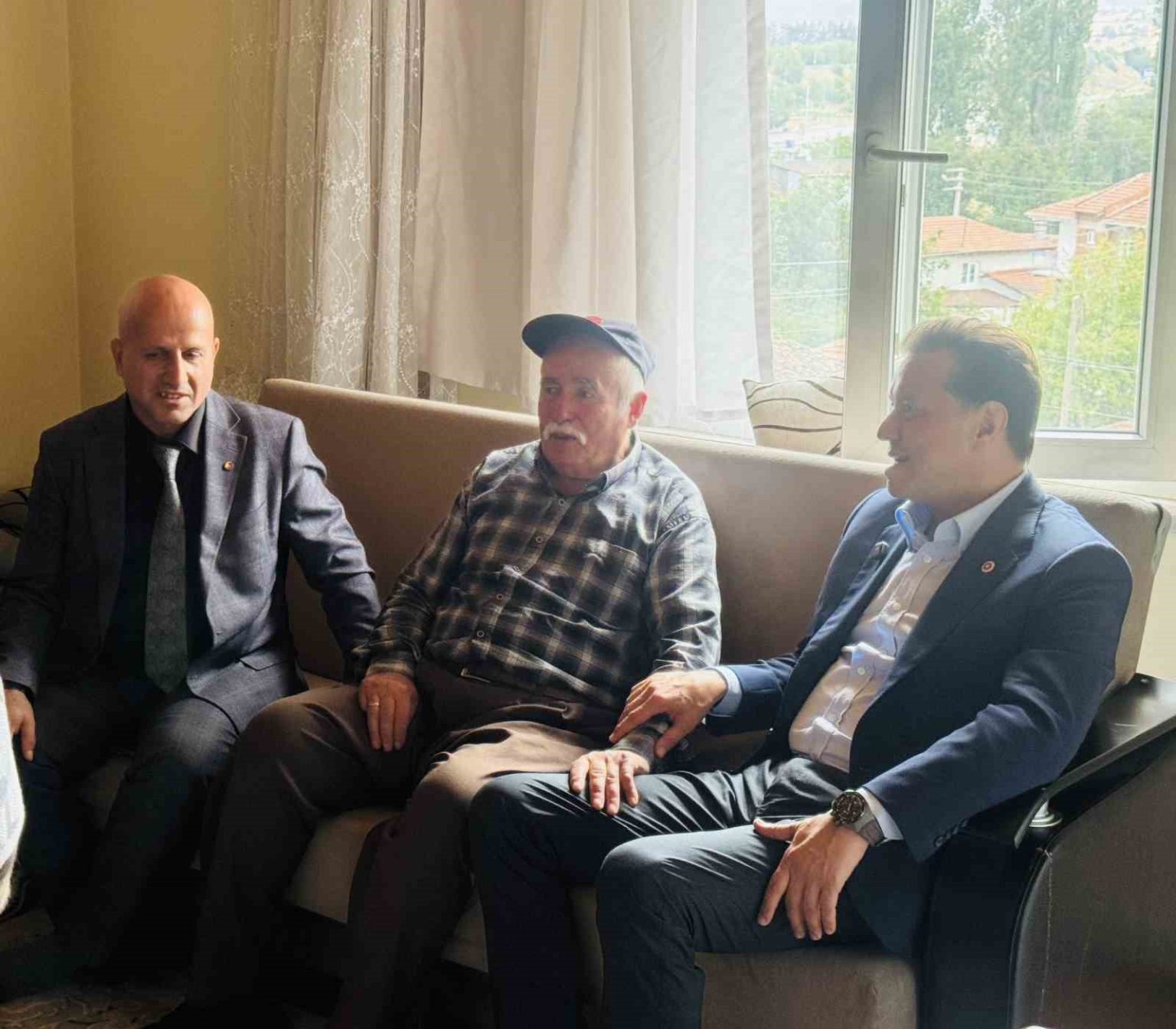 milletvekili-hatipoglundan-sehit-ailesine-ziyaret