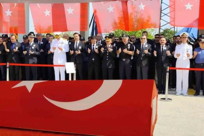 silah-kazasi-sonucu-sehit-olan-ozel-harekat-polisi-memleketine-ugurlandi