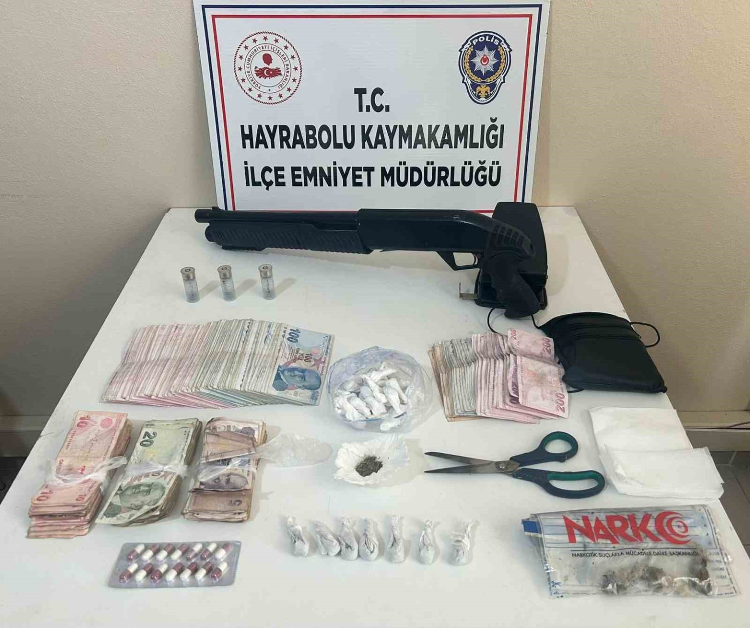 tekirdagda-uyusturucu-operasyonu-7-gozalti
