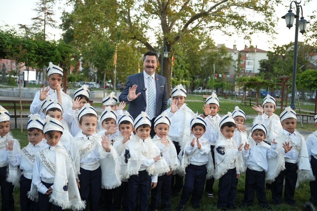 yenisehir-belediye-baskani-ercan-ozel-besikten-mezara-kadar-yaninizdayiz