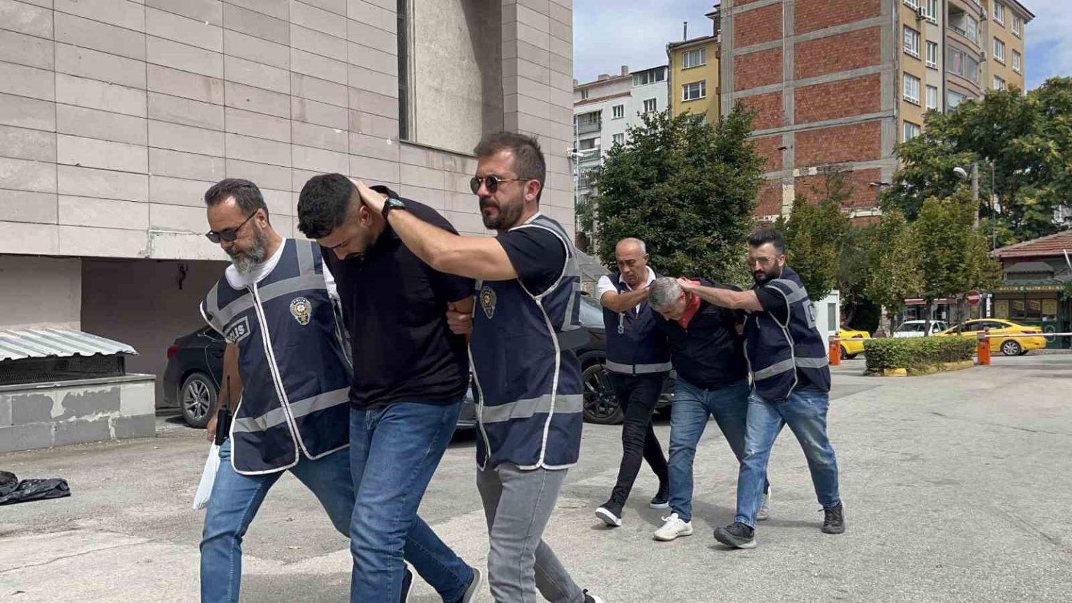 ambulans-kovalayan-baba-ogul-tutuklandi