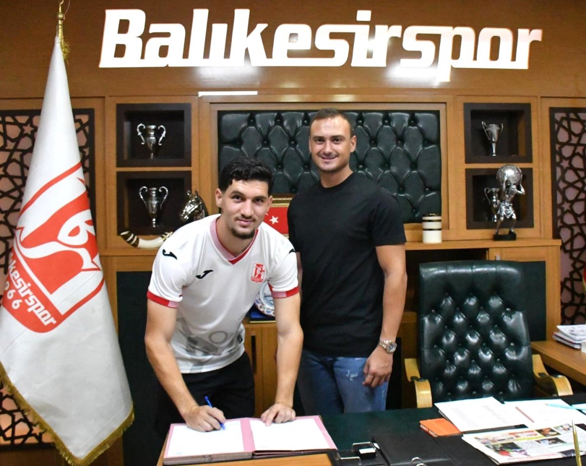 balikesirspor-transferde-ali-topcu-ve-harun-topraka-imza-attirdi