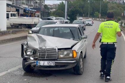 bartinda-trafik-kazasi-2-yarali