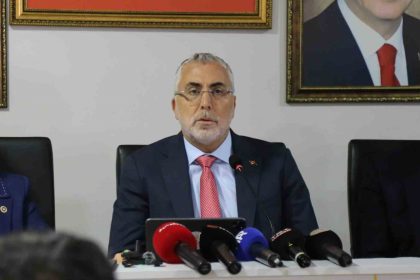 calisma-ve-sosyal-guvenlik-bakani-prof-dr-vedat-isikhan