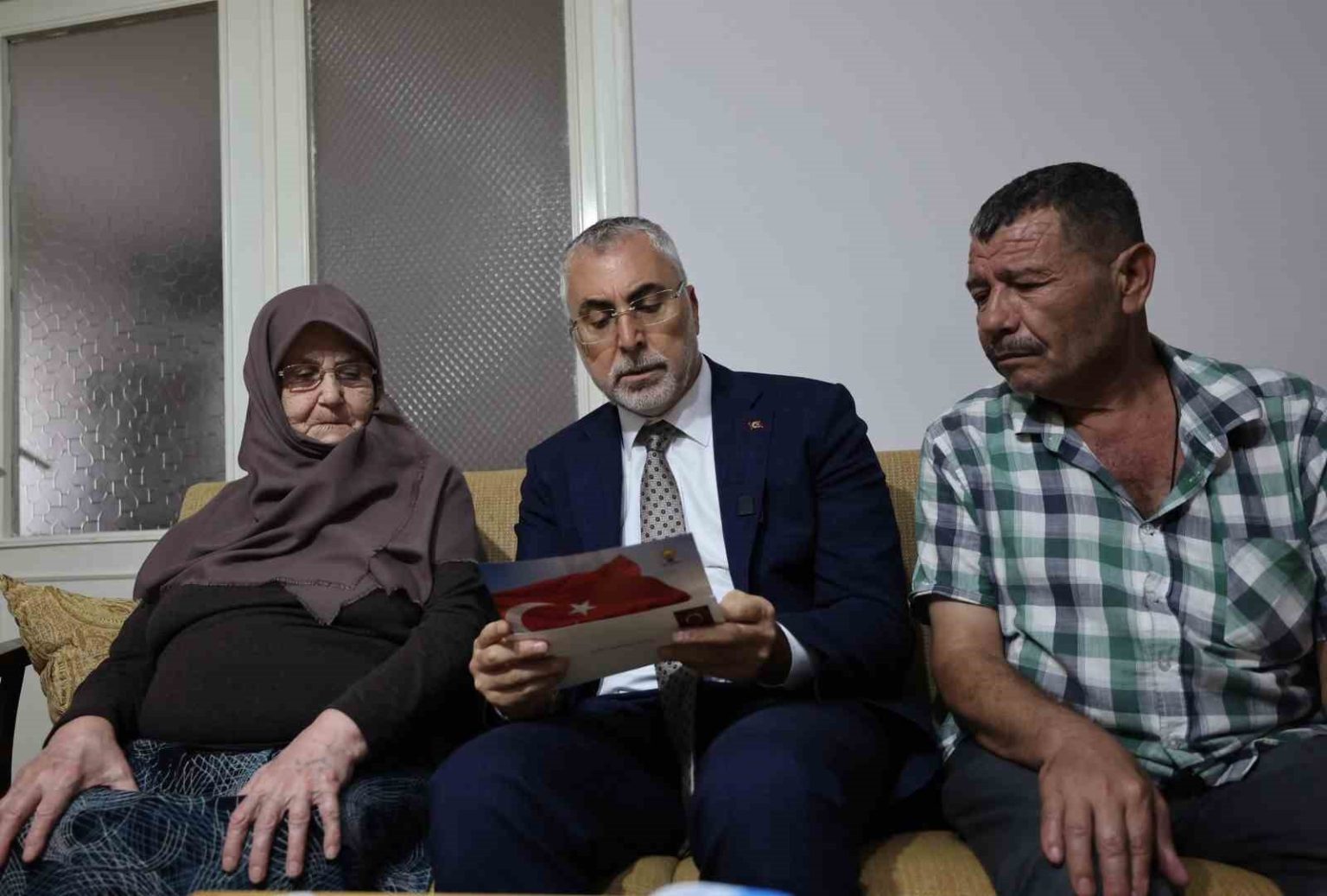 cumhurbaskani-erdoganin-terorsuz-turkiye-mektubu-sakaryada-sehit-ailesine-ulasti