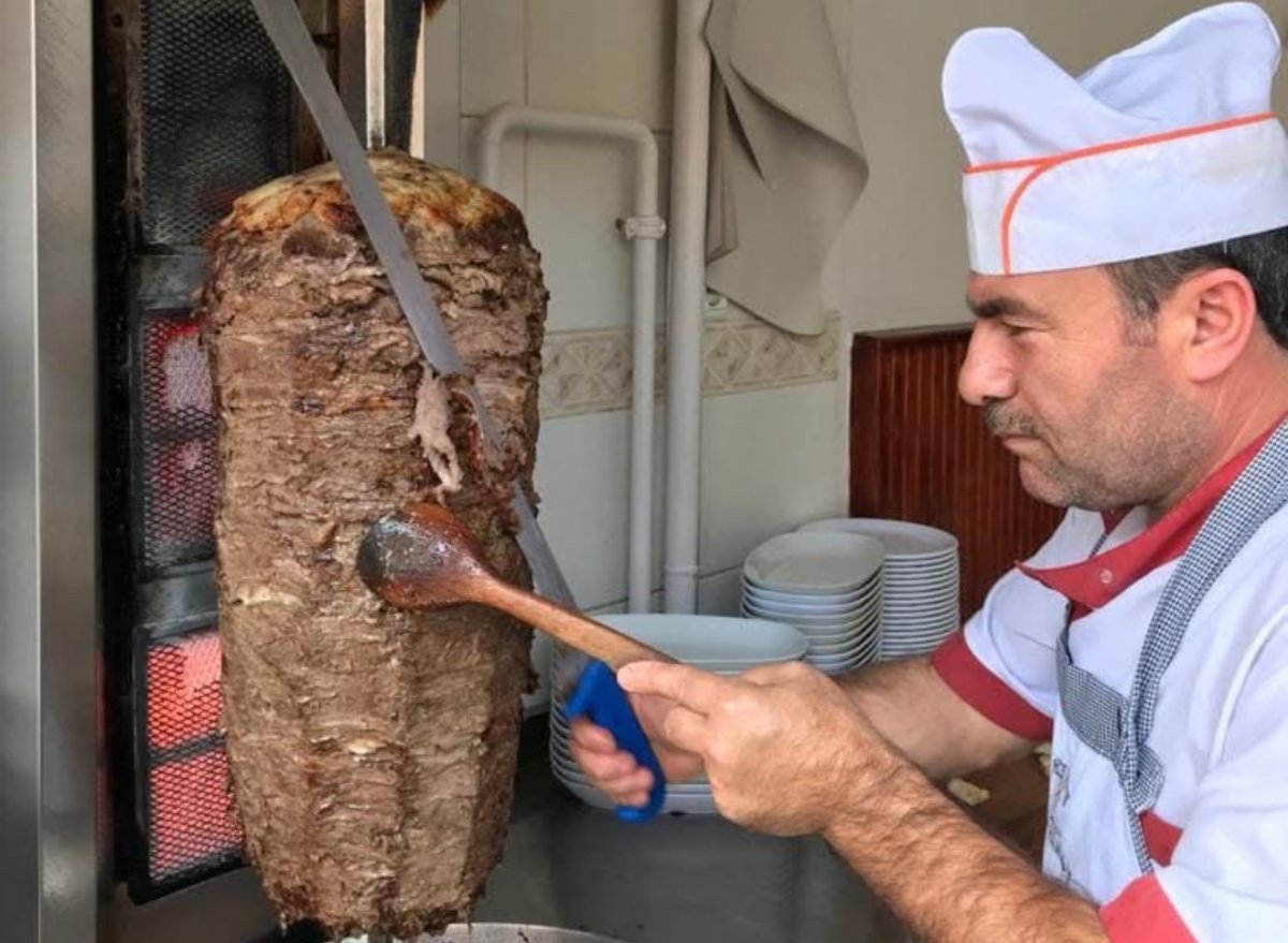 doner-ustasi-evinde-asili-halde-bulundu