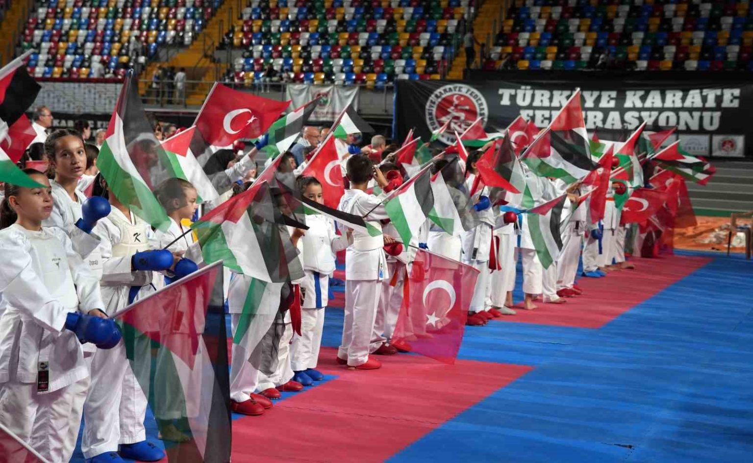 gazze-icin-karate-turnuvasi-duzenlendi