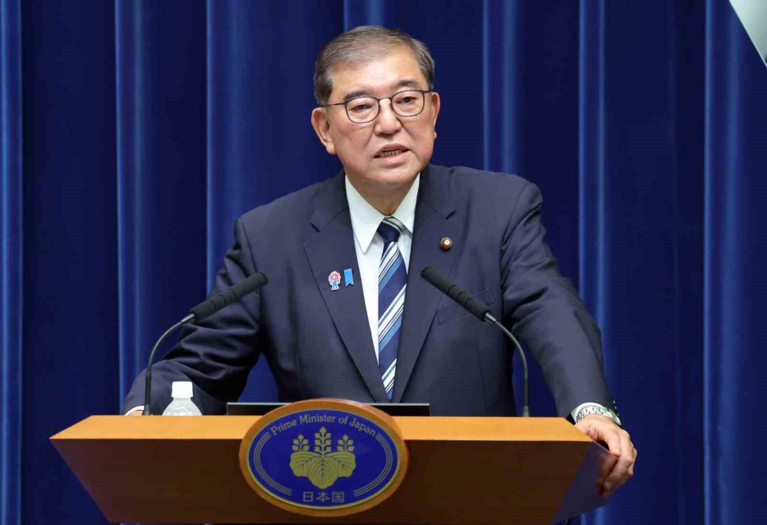 japonya-basbakani-ishibadan-istifa-karari