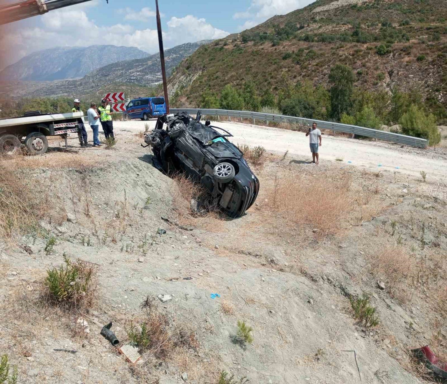 konya-antalya-yolunda-feci-kaza-1-olu-1-yarali
