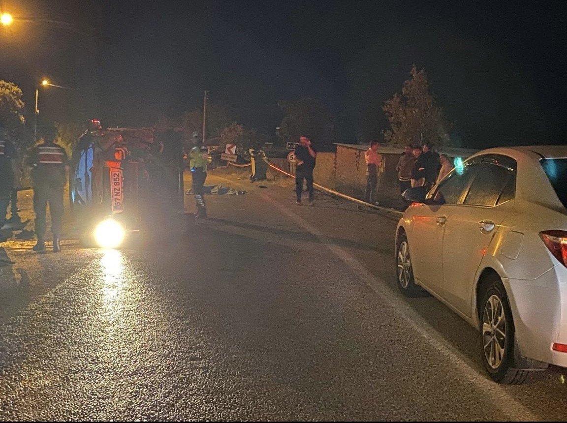 manyasta-trafik-kazasi-1-olu-3-yarali
