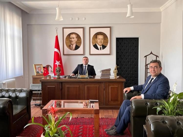 mudur-dikmenden-kaymakam-unala-hayirli-olsun-dilegi