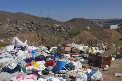 orhangazi-mahallesinde-bos-arazi-copluge-dondu