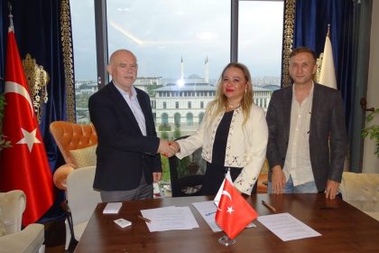 prof-dr-aysun-baydan-yapay-zeka-ile-gaziler-ve-sehit-ailelerine-saglikta-buyuk-destek