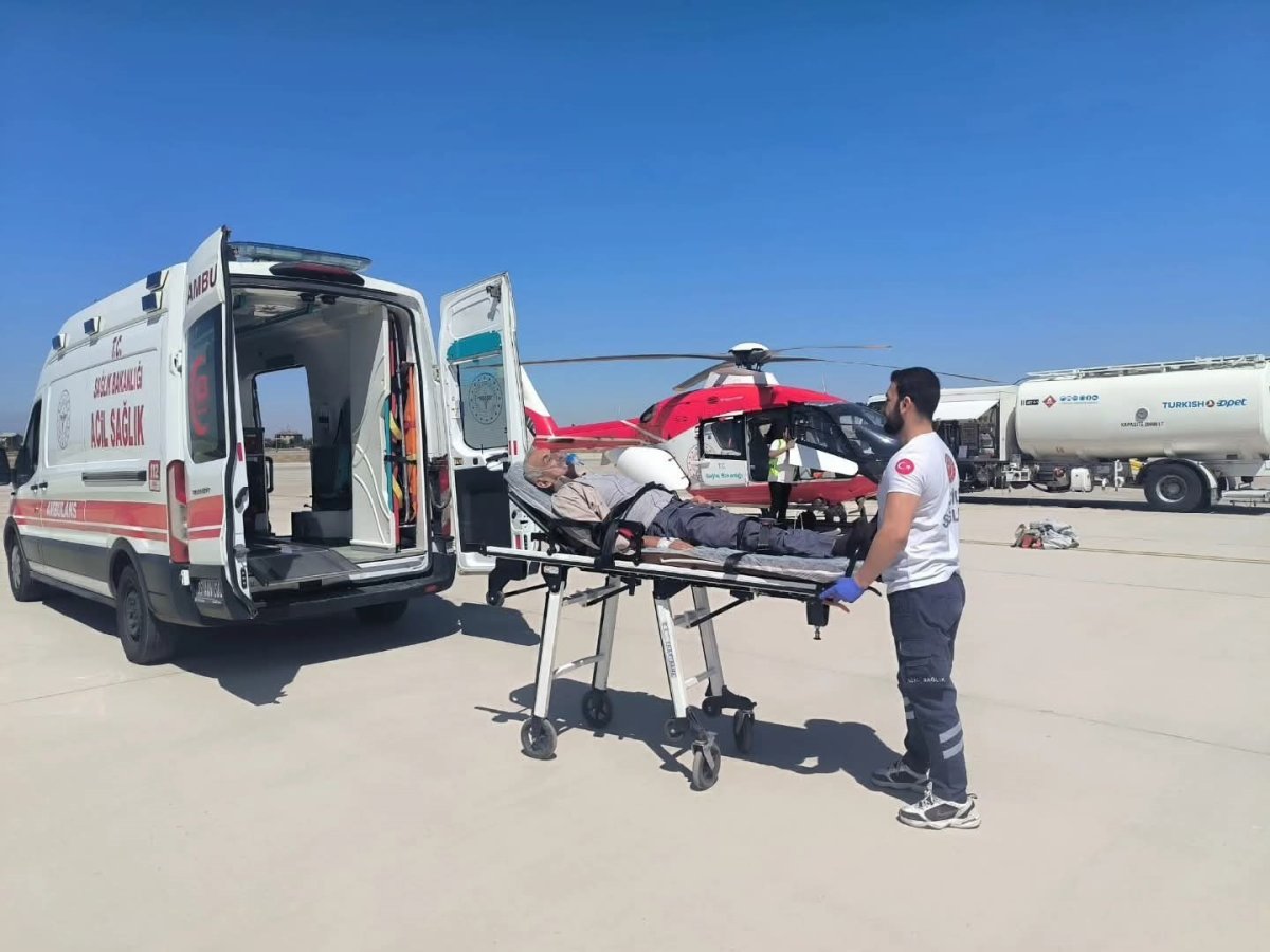 serebrovaskuler-hastasi-ambulans-helikopterle-vana-getirildi