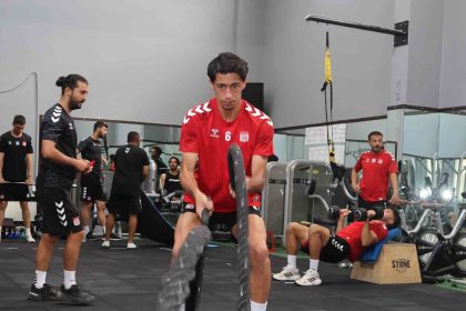 sivasspor-salonda-calisti