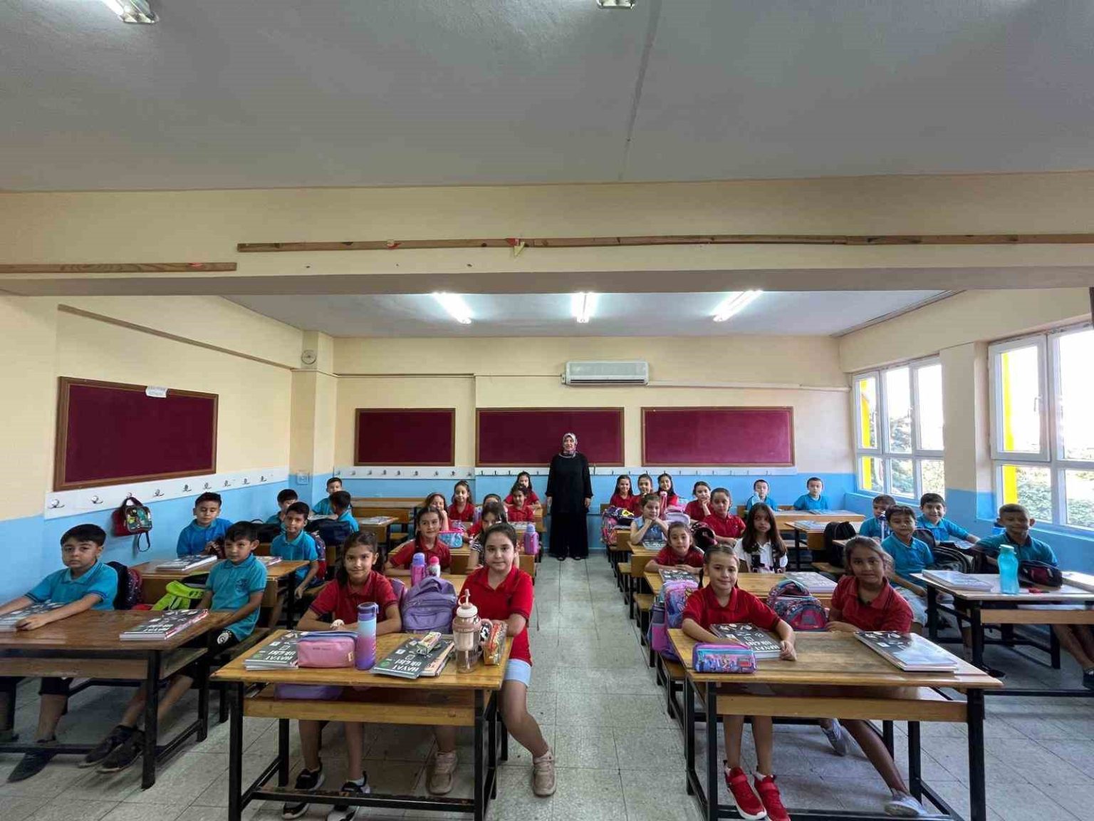 adanada-522-bin-ogrenci-ders-basi-yapti