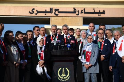 ak-parti-genel-baskan-yardimcisi-yalcin-gazzeyi-insansizlastirmaya-yonelik-bir-etnik-temizlik-sucu-isleniyor