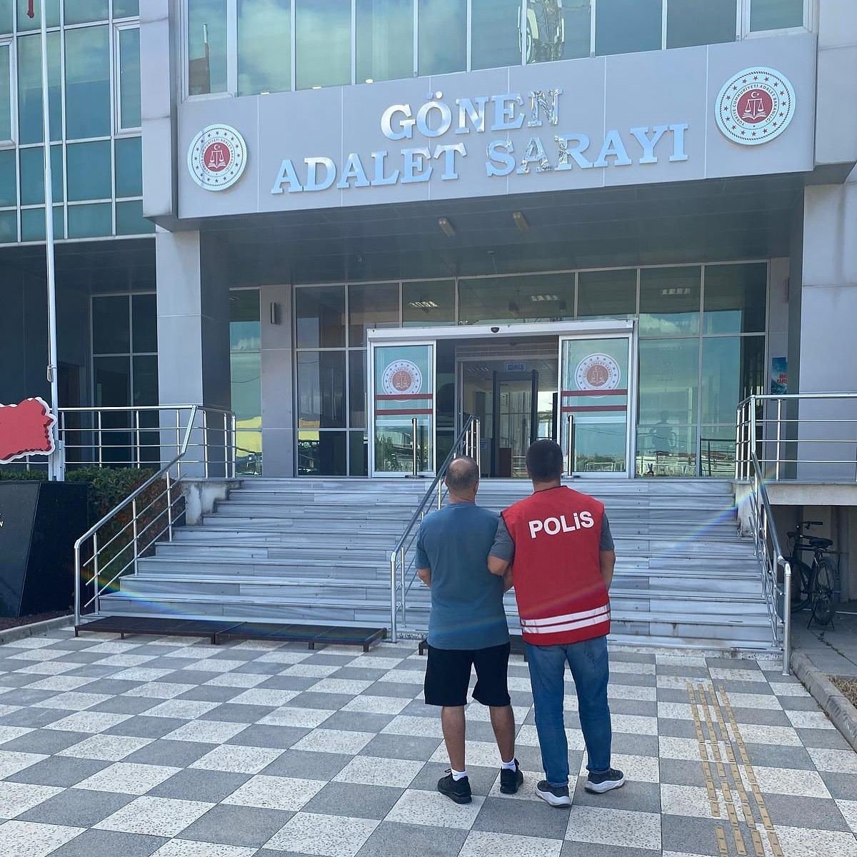 balikesirde-47-yil-10-ay-hapis-cezasi-bulunan-sahis-yakalandi