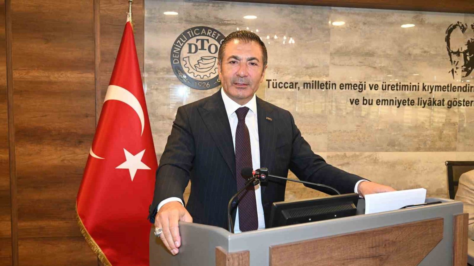 baskan-erdogan-ocak-agustos-8-aylik-ihracatimiz-yuzde-43-artarak-178-milyar-112-milyon-dolar-oldu