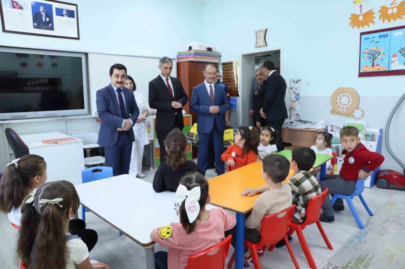 bayburtta-14-bin-300-ogrenci-ders-basi-yapti