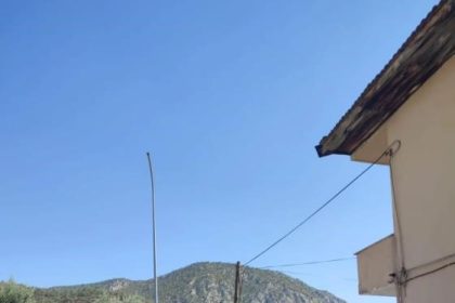 bayirkoyde-telefon-diregi-onariliyor-internet-erisimi-kisa-surede-saglanacak
