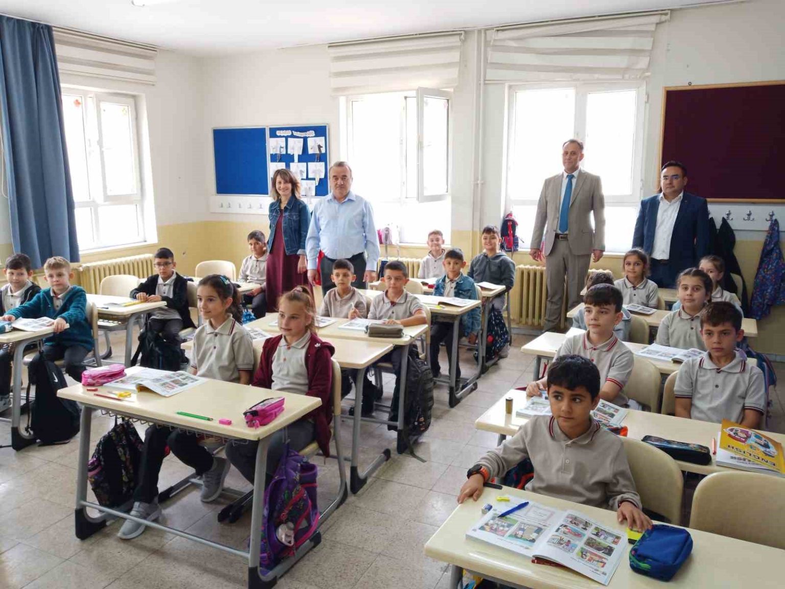 bozuyuk-kaymakami-adem-ozturk-saffet-seker-ilkokuluna-ziyaret-etti