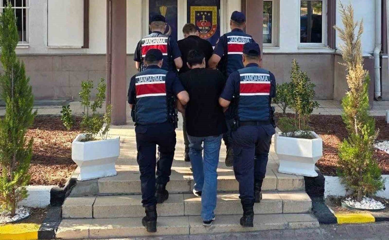 cezaevi-firarileri-ticari-takside-yakalandi