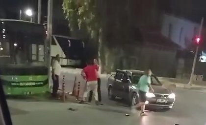 darp-edilen-kadini-halk-otobusu-soforleri-kurtardi