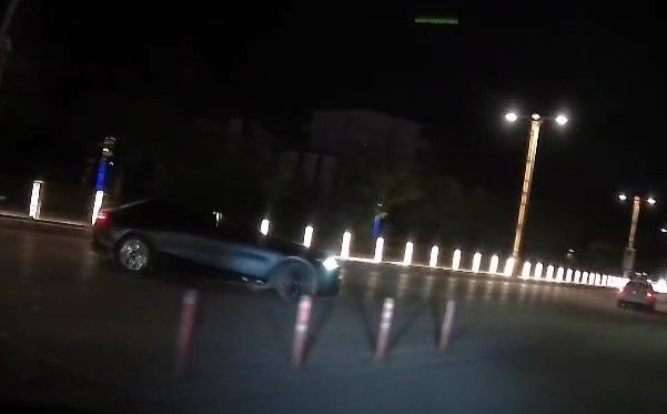 elazigda-drift-atan-arac-kameralara-yansidi