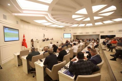 gaziantep-buyuksehir-belediyesi-meclisi-toplandi