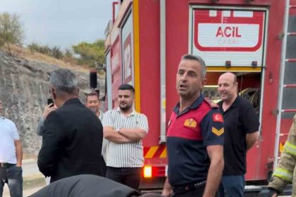 itfaiye-personelinin-dugun-konvoyuna-mesai-arkadaslarindan-surpriz