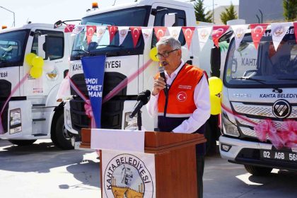 kahta-belediyesi-tarihinin-en-buyuk-arac-alimini-gerceklestirdi