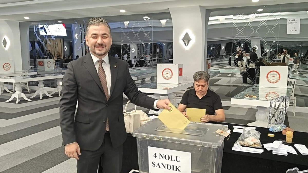 kayseri-eczaci-odasinda-ugur-nuri-akin-guven-tazeledi