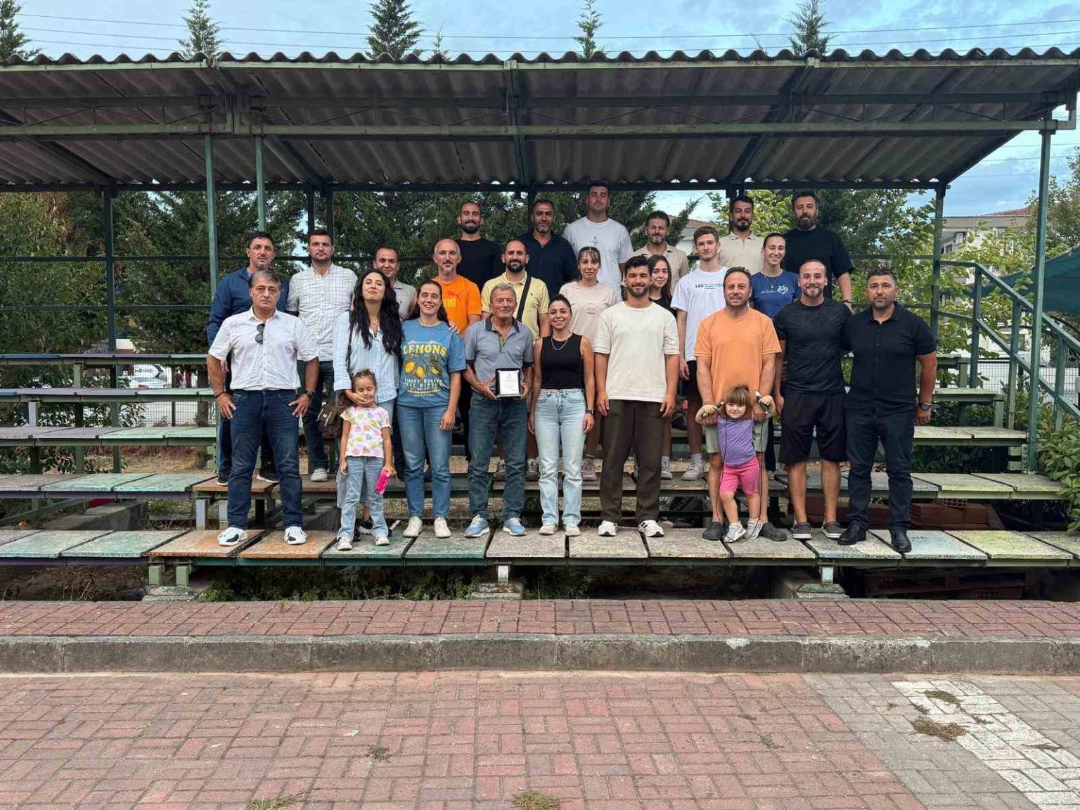 kenan-bektas-sporculariyla-bulustu