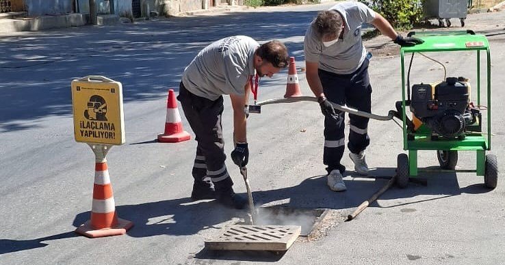 kutahya-belediyesi-cevre-ve-halk-sagligi-icin-calismalarini-surduruyor