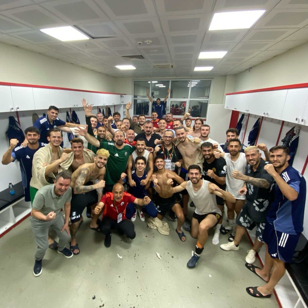 kutahyaspor-yeni-sezona-4-gollu-galibiyetle-basladi