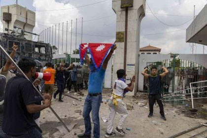 nepalde-sosyal-medya-protestosunda-13-olu