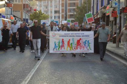 obeziteye-dikkat-cekmek-icin-yuruyus-yapip-halay-cektiler