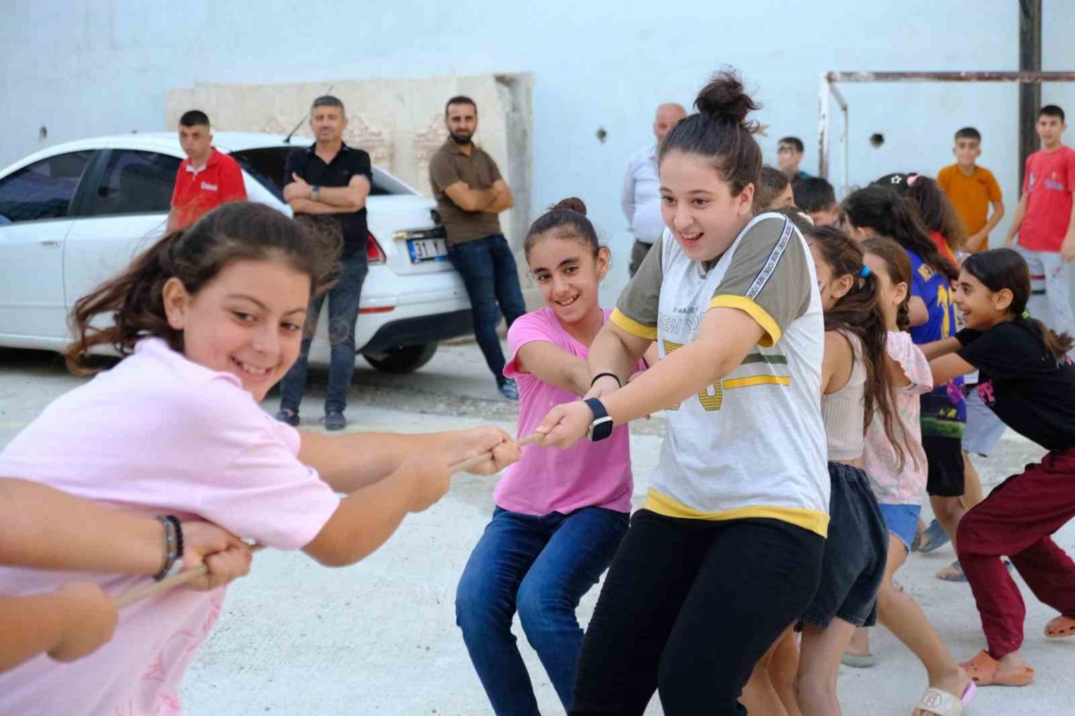 orhanli-mahallesinde-cocuklar-doyasiya-eglendi