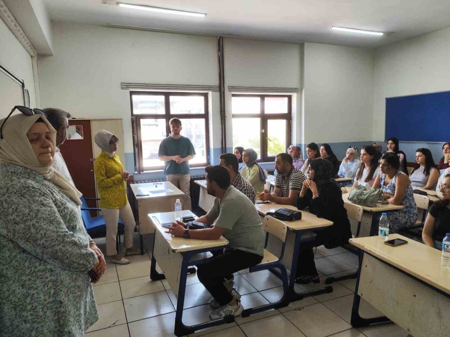 patnos-ilce-milli-egitim-muduru-zeynep-oguz-camdan-koy-okullarina-ziyaret