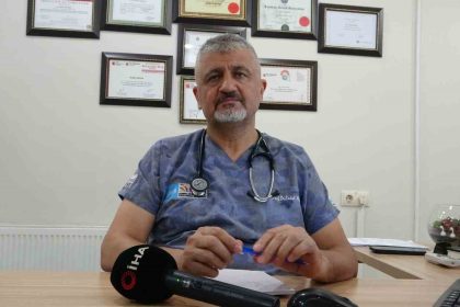 prof-dr-erdal-akturk-kovid-asilari-kalp-krizi-ve-felc-riskini-azaltiyor