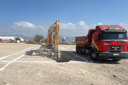 sahile-motorcu-egitim-pisti-geliyor-ilk-kazma-vuruldu