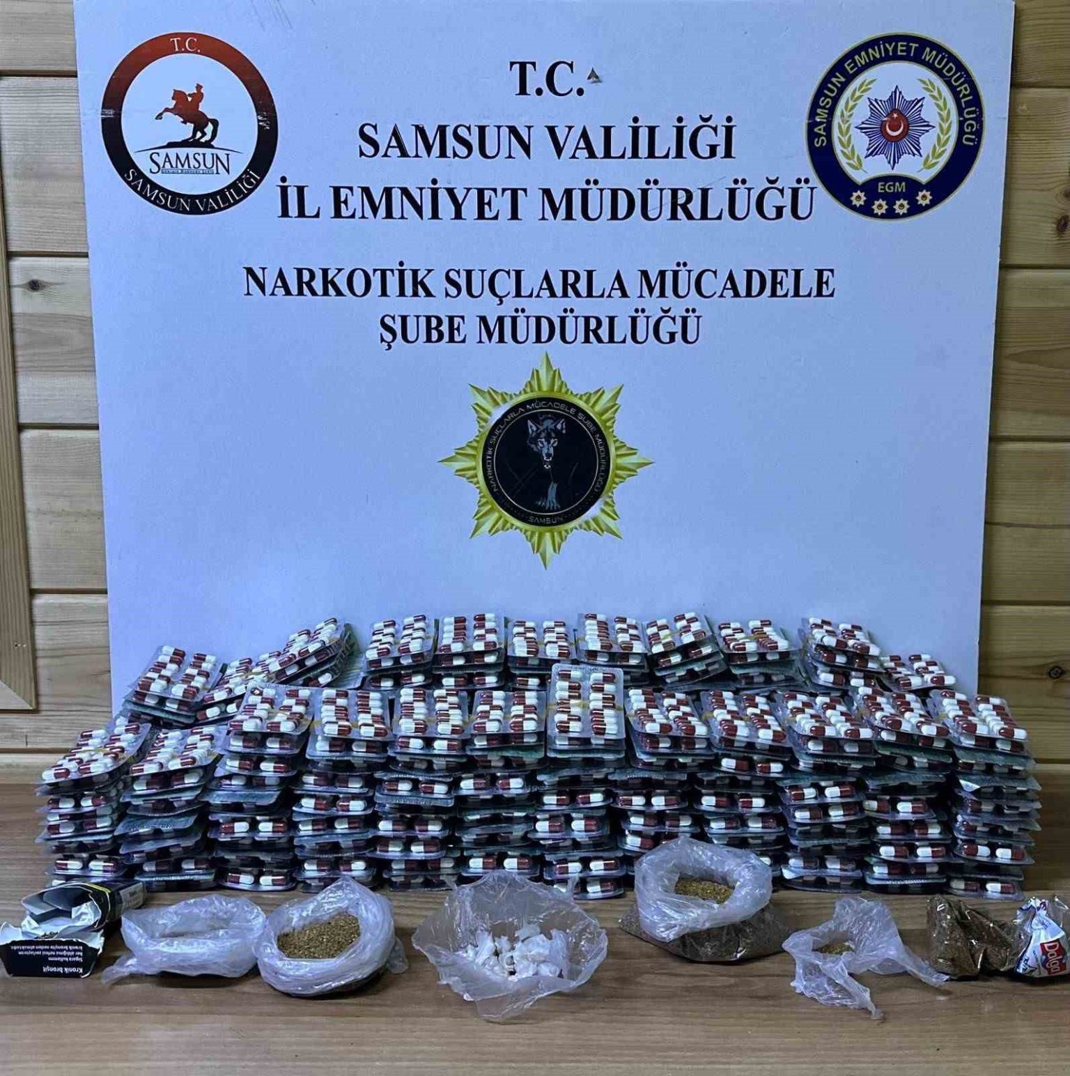 samsunda-uyusturucu-operasyonu-3-gozalti