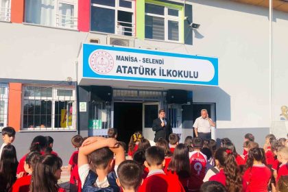 selendide-2-bin-269-ogrenci-ders-basi-yapti