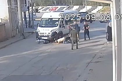 tekirdagda-okul-yolunda-feci-kaza-anne-ve-oglu-isci-servisinin-altinda-kaldi
