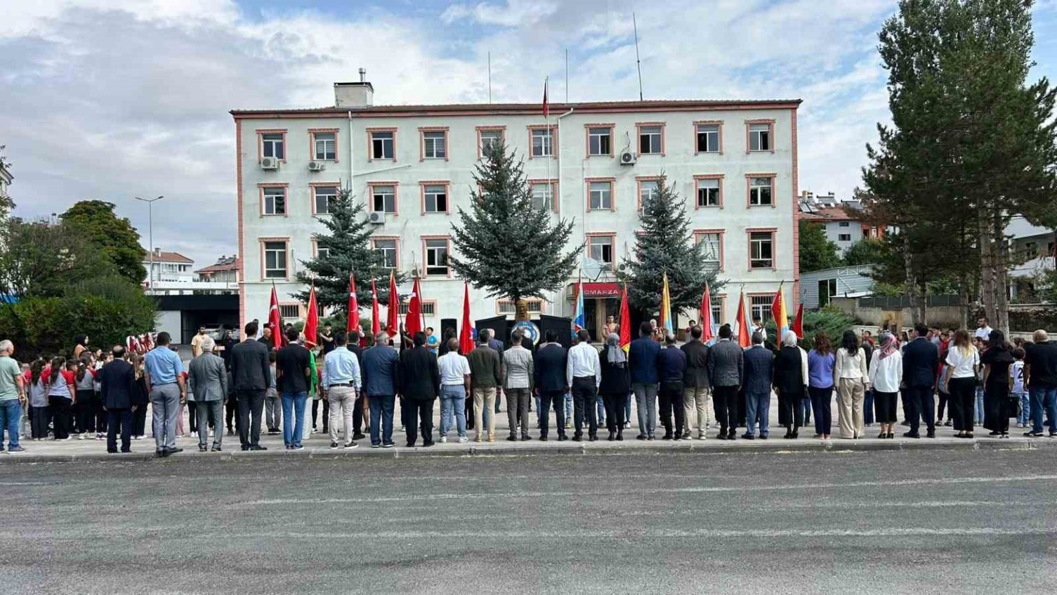 tomarza-da-ilkogretim-haftasi-heyecani