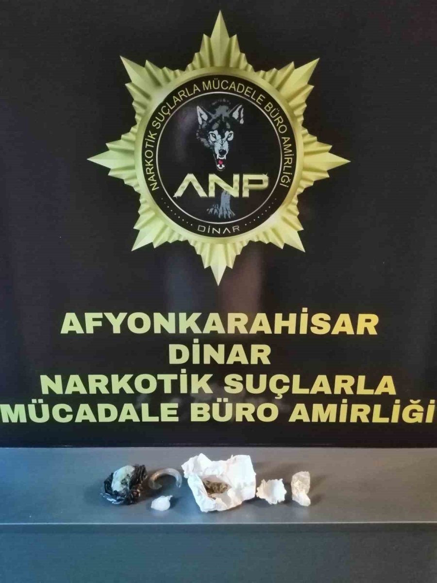 uyusturucu-operasyonunda-5-kisi-gozaltina-alindi