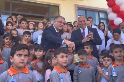 vanda-275-bin-363-ogrenci-icin-ders-zili-caldi