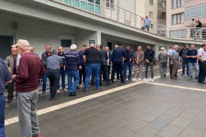 yedigi-yemek-bogazina-takilan-adam-hayatini-kaybetti