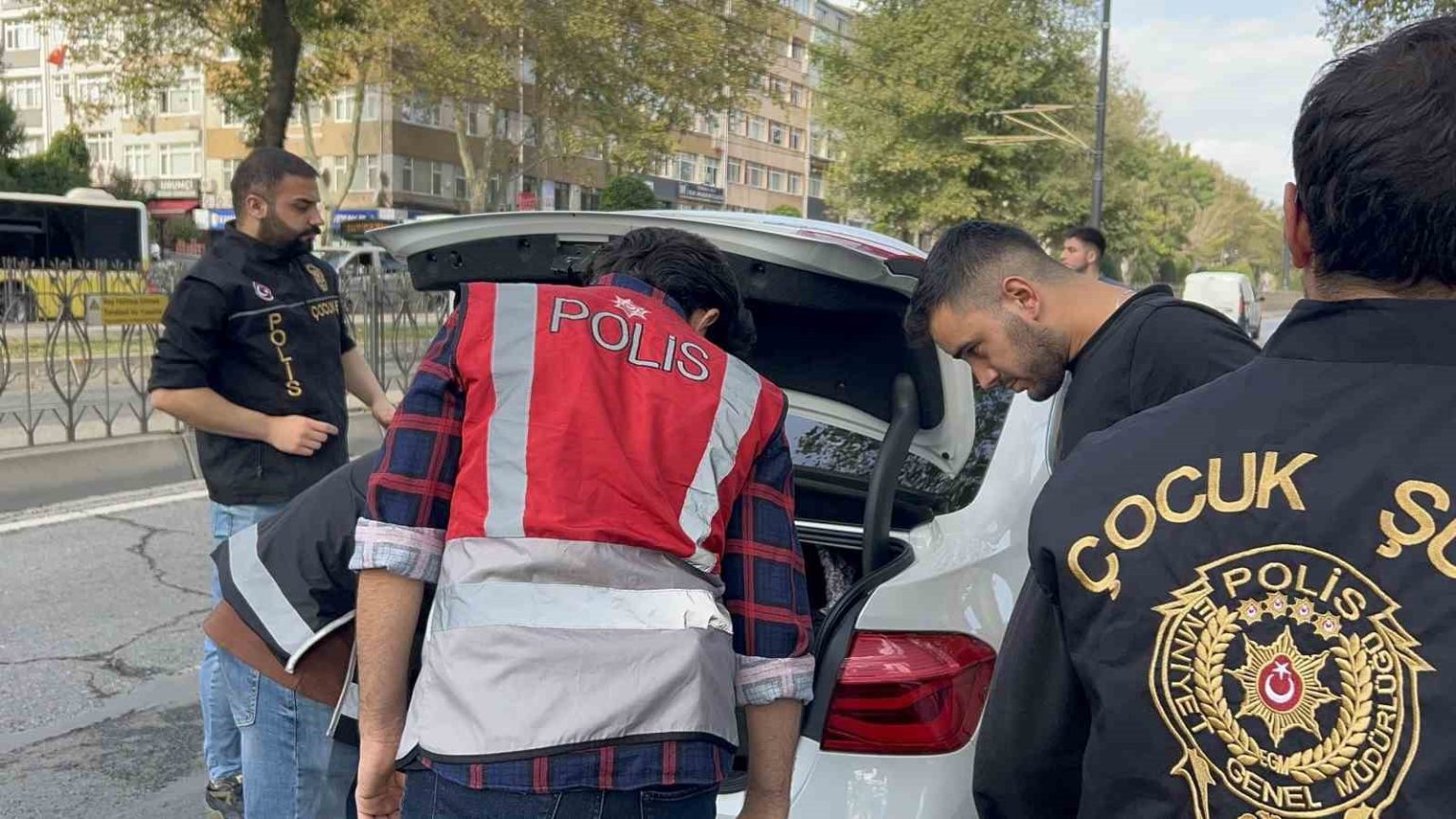 yeni-egitim-ogretim-donemi-basladi-istanbulda-denetimler-siklastirildi
